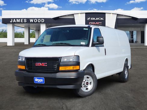 New 2026 GMC Savana 3500 Extended w/ Driver Convenience Package image 1
