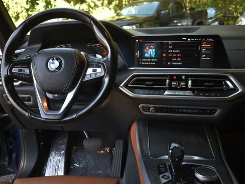 Used 2021 BMW X5 xDrive40i w/ Premium Package image 17