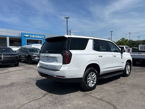 Used 2025 Chevrolet Tahoe LT AWD/4WD image 3