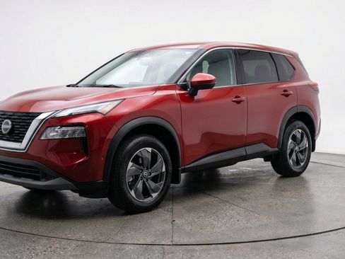 Used 2025 Nissan Rogue SV AWD/4WD image 3