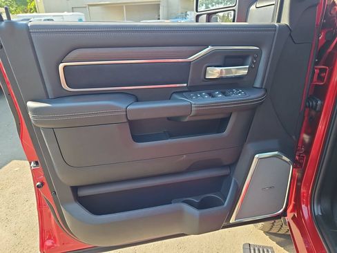 New 2026 RAM 2500 Laramie AWD/4WD image 11