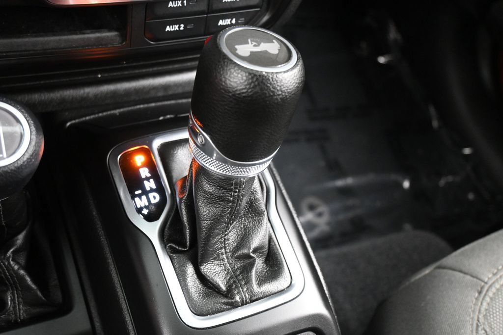 Used 2022 Jeep Wrangler Sport AWD/4WD image 21