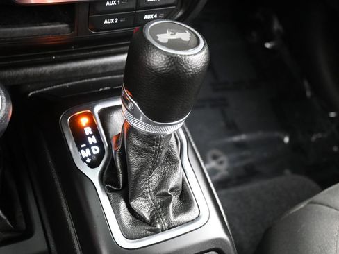 Used 2022 Jeep Wrangler Sport AWD/4WD image 21