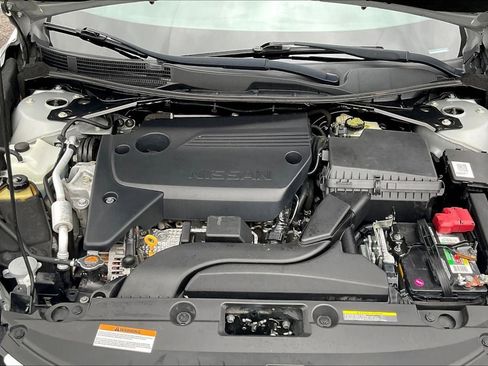 Used 2017 Nissan Altima 2.5 SV w/ Convenience Package FWD image 27