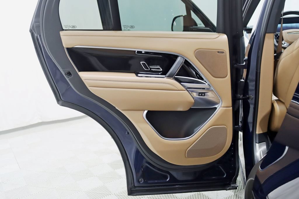 Used 2023 Land Rover Range Rover SE AWD/4WD image 36
