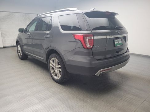 Used 2016 Ford Explorer XLT w/ Equipment Group 202A AWD/4WD image 5