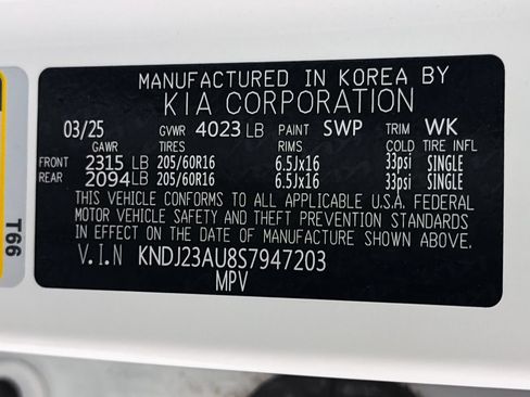Certified 2025 Kia Soul LX FWD image 27
