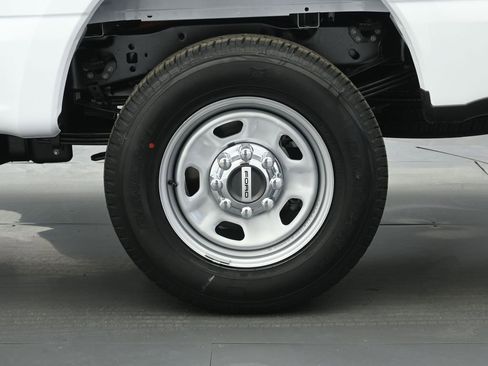 New 2026 Ford F350 XL w/ XL Chrome Package image 19