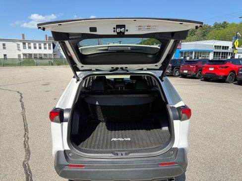 Used 2020 Toyota RAV4 XLE w/ Convenience Package AWD/4WD image 27