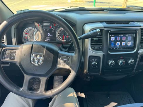 Used 2013 RAM 1500 Classic SLT w/ Premium Display Pkg image 9