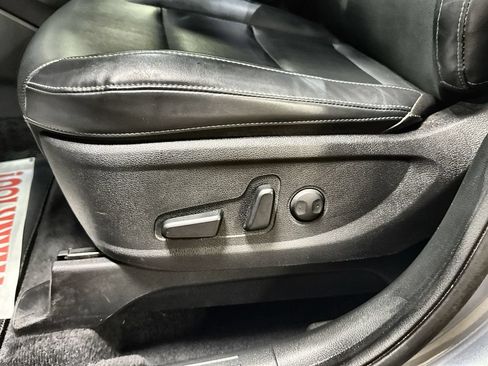 Used 2021 Kia Telluride S FWD image 13