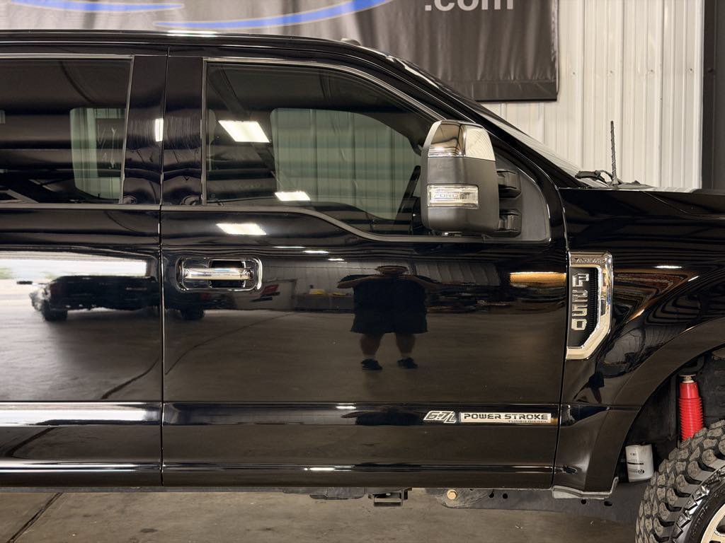 Used 2017 Ford F250 Lariat w/ Chrome Package AWD/4WD image 35