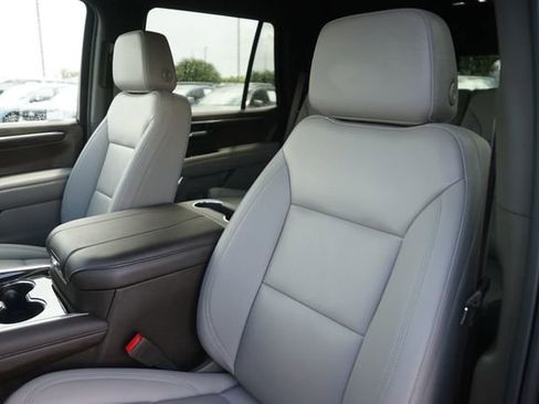 Used 2026 Chevrolet Tahoe LT w/ Comfort Package RWD image 10