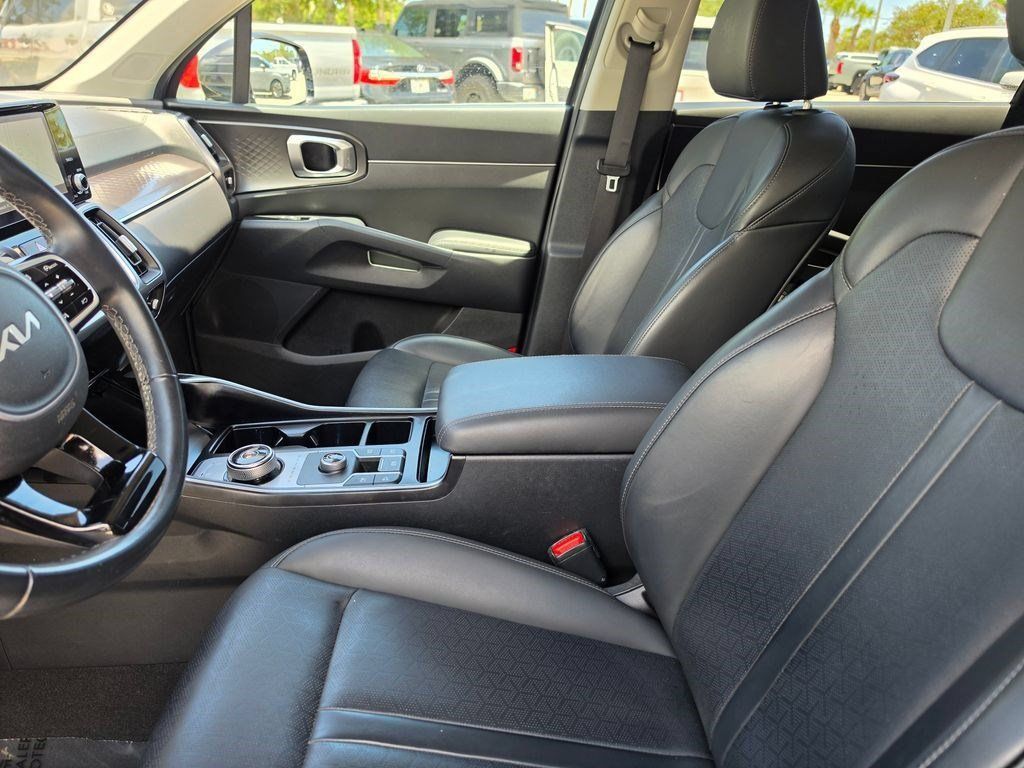 Used 2022 Kia Sorento S FWD image 8