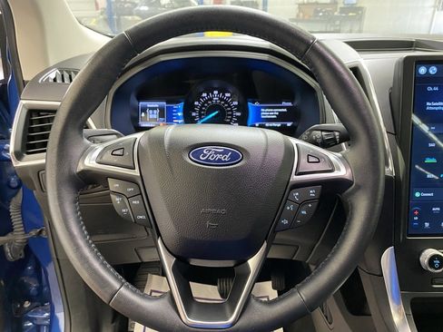 Used 2023 Ford Edge Titanium image 24
