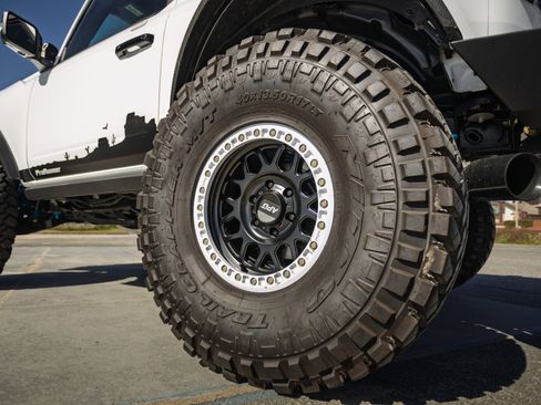 Used 2023 Ford Bronco Badlands w/ Sasquatch Package AWD/4WD image 17