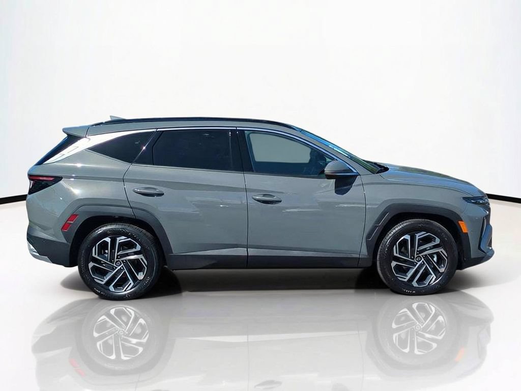 New 2026 Hyundai Tucson Limited FWD image 4