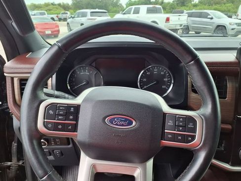 Used 2023 Ford Expedition Limited AWD/4WD image 10
