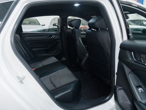 Used 2018 Honda Accord Sport image 24