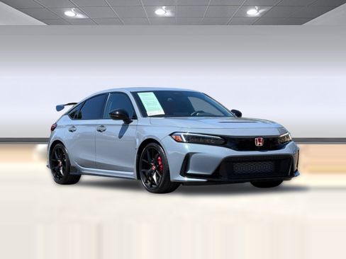 Used 2025 Honda Civic Type R image 6