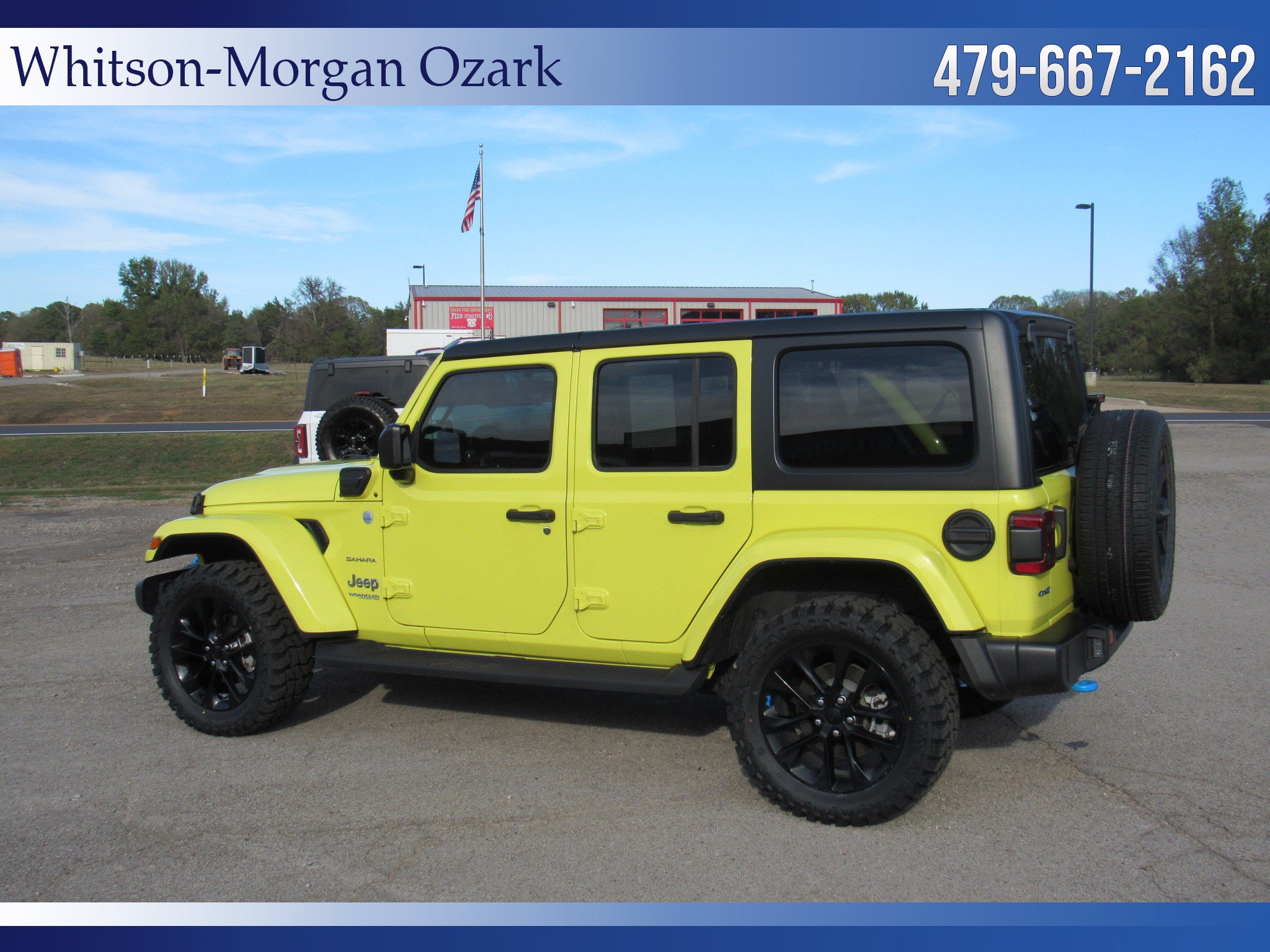 Used 2022 Jeep Wrangler Unlimited Sahara w/ Cold Weather Group AWD/4WD image 8
