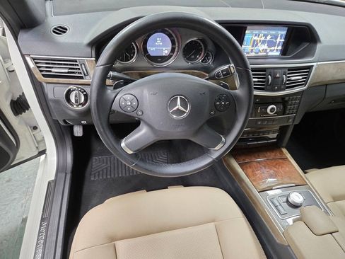 Used 2010 Mercedes-Benz E 350 Sedan image 39