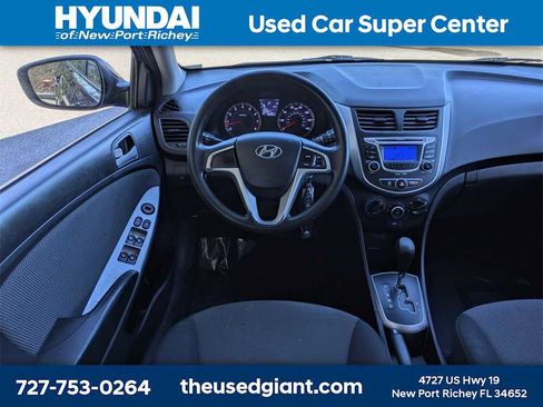 Used 2013 Hyundai Accent GS image 16
