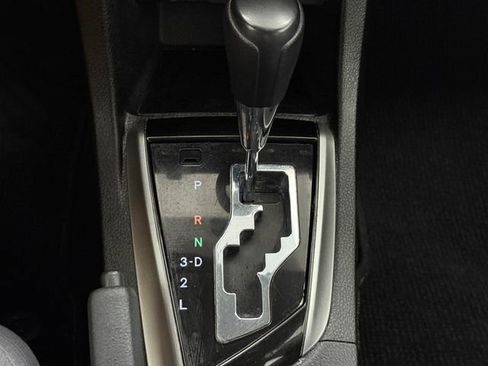 Used 2015 Toyota Corolla L FWD image 19