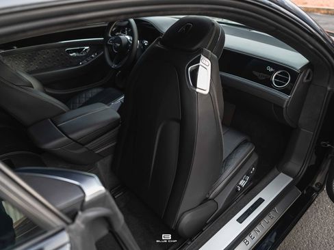 Used 2022 Bentley Continental GT image 31