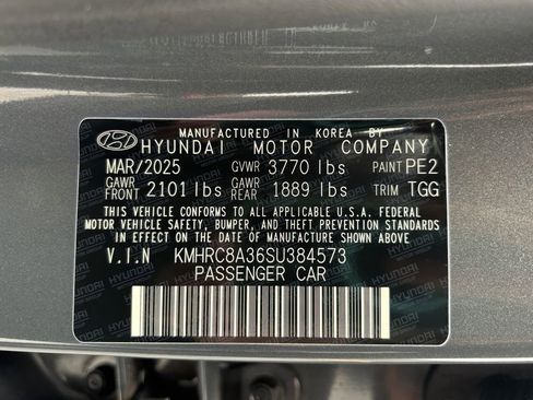 Used 2025 Hyundai Venue SEL image 34