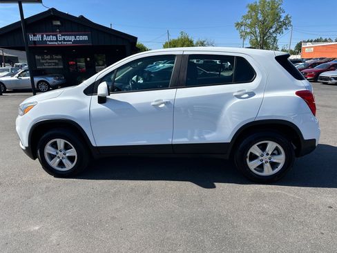 Used 2018 Chevrolet Trax LS AWD/4WD image 6