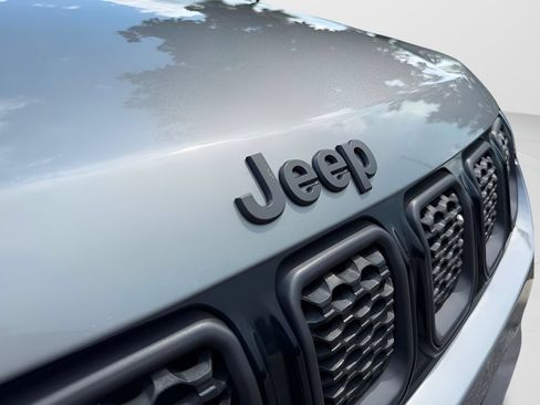 Used 2023 Jeep Compass High Altitude AWD/4WD image 27