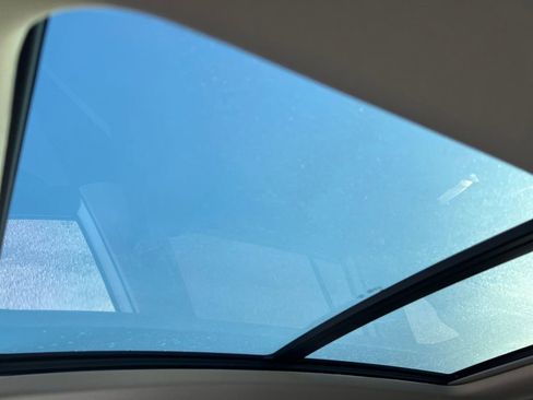 Used 2024 Volkswagen Atlas Peak Edition SEL image 7