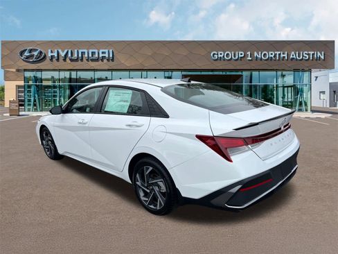 New 2025 Hyundai Elantra Sport image 5