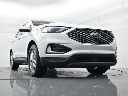 Used 2024 Ford Edge SEL AWD/4WD image 45