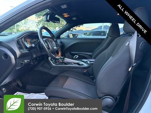 Used 2022 Dodge Challenger SXT w/ Driver Convenience Group AWD/4WD image 18