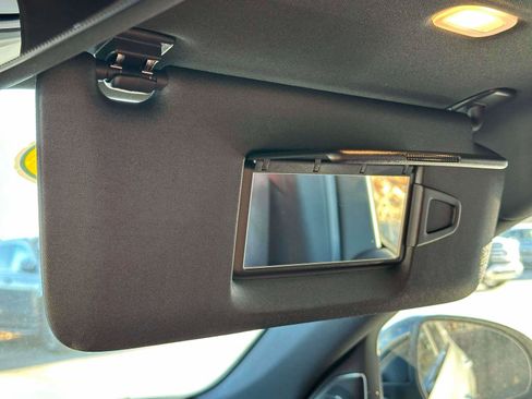 Used 2025 Mercedes-Benz C 300 4MATIC Sedan image 25