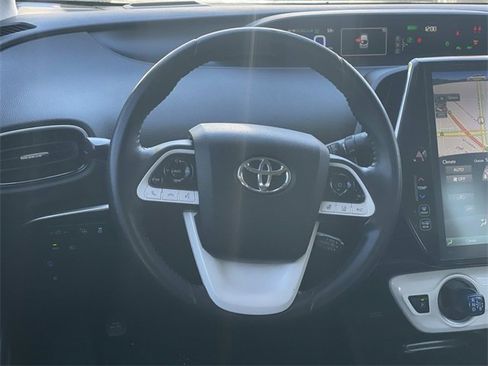 Used 2017 Toyota Prius Prime Advanced image 8