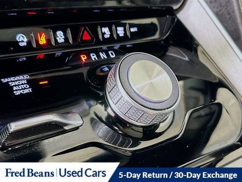 Used 2025 Jeep Wagoneer Series II w/ Premium Group I AWD/4WD image 24