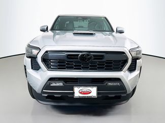 Certified 2025 Toyota Tacoma TRD Sport video 2