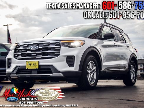 New 2026 Ford Explorer Active image 4