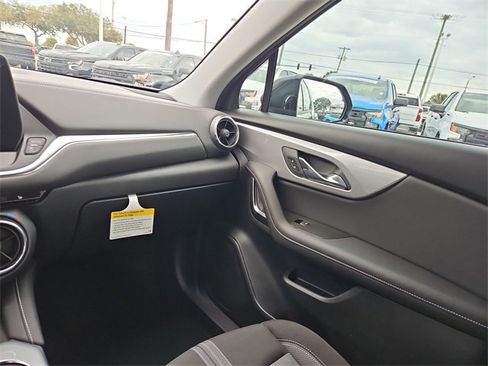 New 2026 Chevrolet Blazer LT w/ Convenience Package image 10