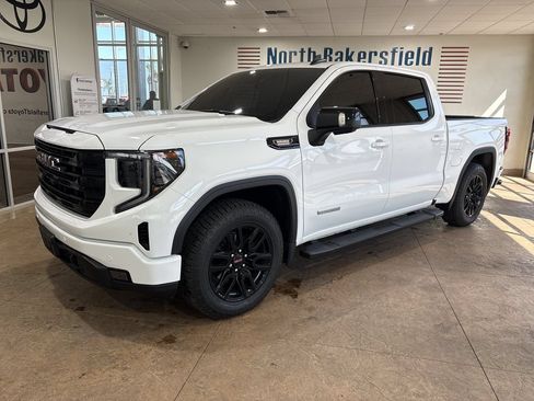 Used 2024 GMC Sierra 1500 Elevation w/ Elevation Premium Package RWD image 1