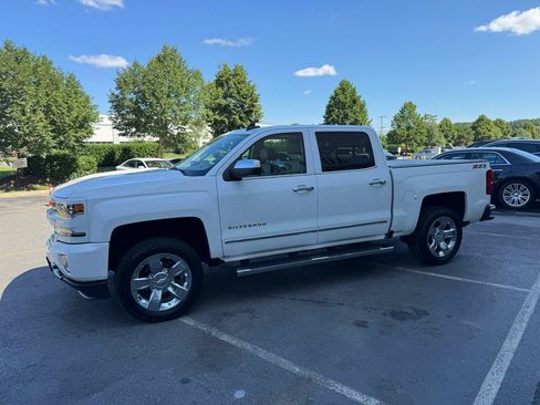 Used 2017 Chevrolet Silverado 1500 LTZ Z71 w/ LTZ Plus Package AWD/4WD image 23