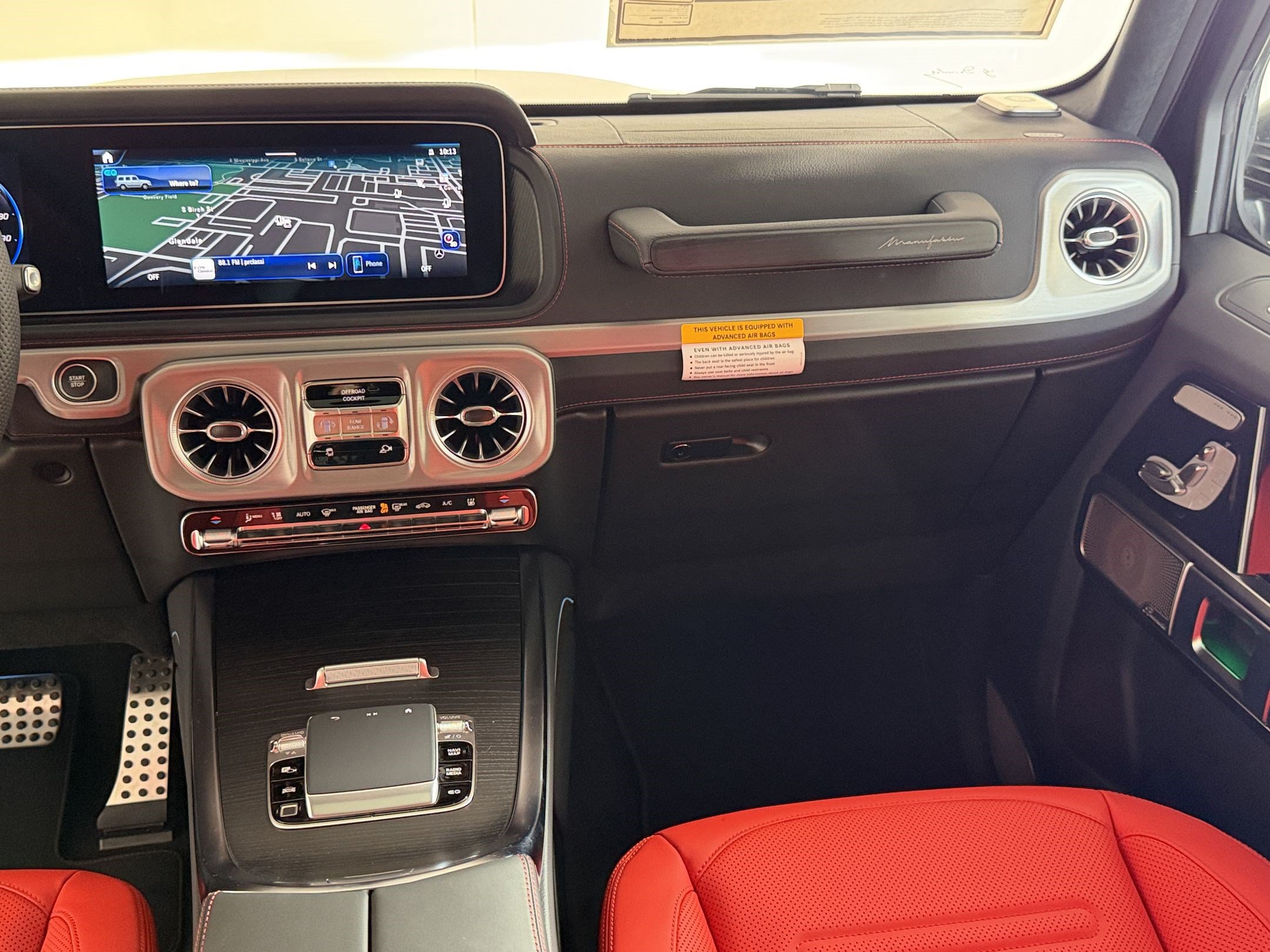 New 2027 Mercedes-Benz G 580 e image 30
