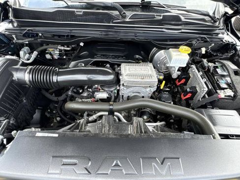 Used 2021 RAM 1500 Laramie AWD/4WD image 10