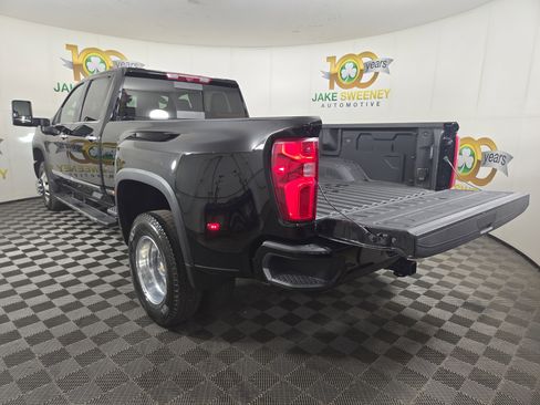 Used 2025 Chevrolet Silverado 3500 High Country w/ High Country Premium Package AWD/4WD image 35