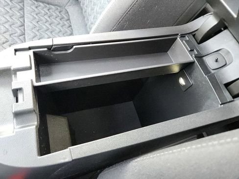 Used 2022 Chevrolet Equinox LT image 13