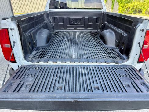 Used 2022 Chevrolet Colorado W/T w/ WT Convenience Package AWD/4WD image 30