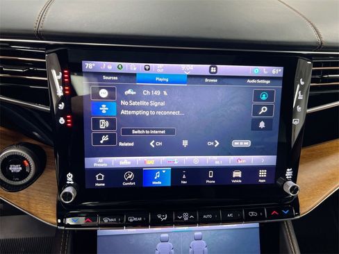 Used 2024 Jeep Grand Wagoneer L Series III image 14